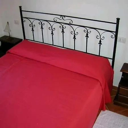 Bed Sandalia Badesi