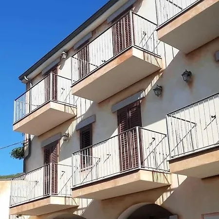 Bed Sandalia Nocleg ze śniadaniem Badesi