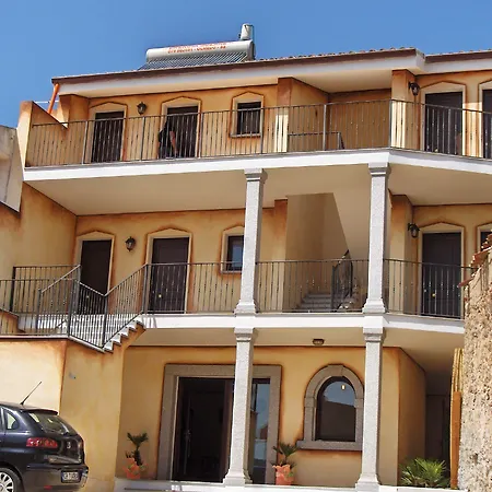 Bed Sandalia Bed & Breakfast Badesi